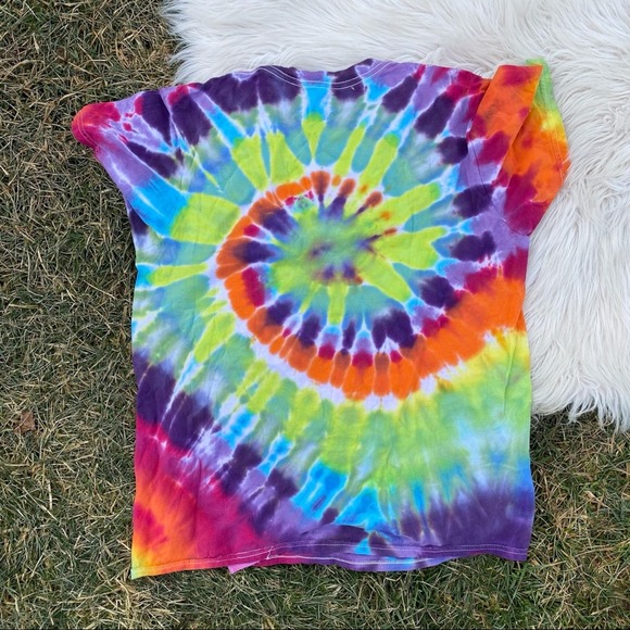 Walt Disney World Mickey tie dye short sleeve shirt medium - Picture 5 of 5